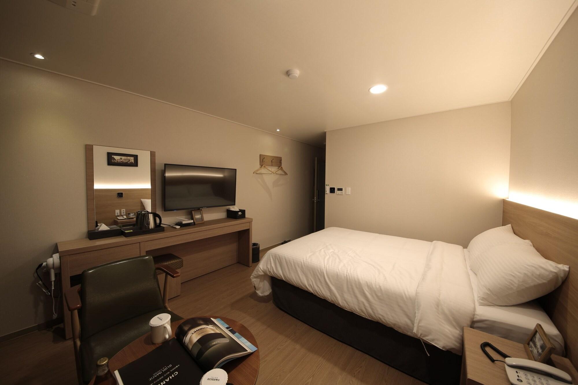 Harbor Hotel Jeju Bagian luar foto
