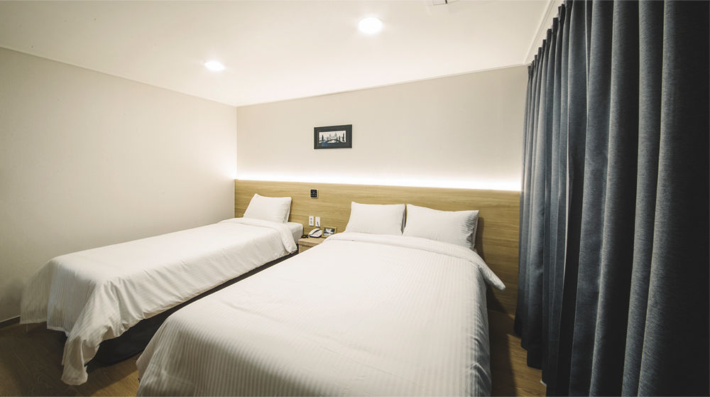 Harbor Hotel Jeju Bagian luar foto